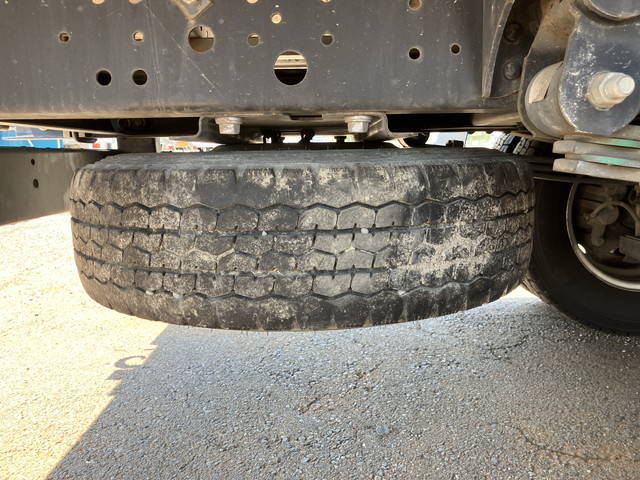 日野デュトロ平ボディ小型（2t・3t）[写真19]