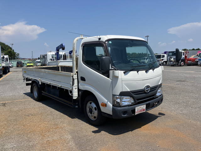 日野デュトロ平ボディ小型（2t・3t）[写真03]