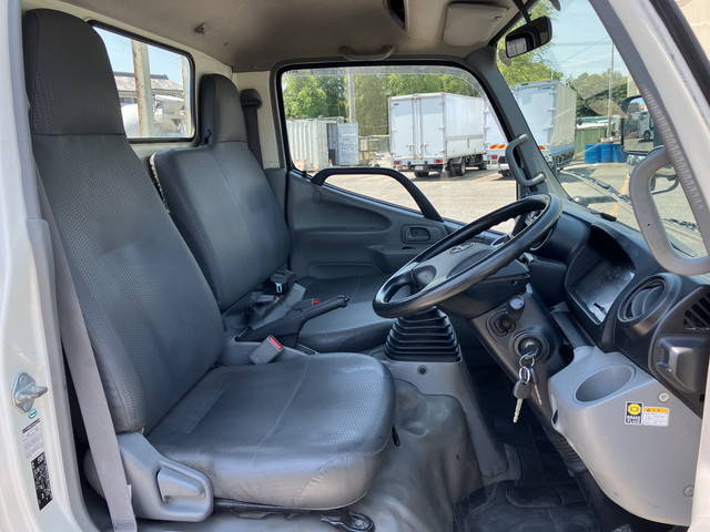 日野デュトロ平ボディ小型（2t・3t）[写真31]