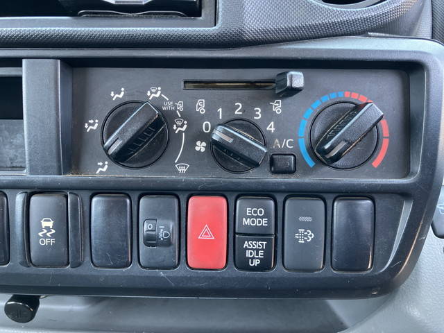 日野デュトロ平ボディ小型（2t・3t）[写真38]