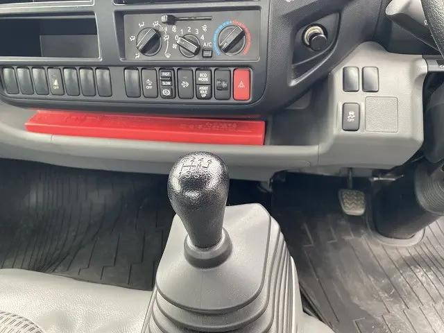 トヨタダイナ平ボディ小型（2t・3t）[写真17]