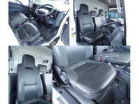 いすゞエルフ移動販売車小型（2t・3t）[写真33]