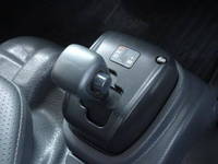 いすゞエルフ移動販売車小型（2t・3t）[写真36]