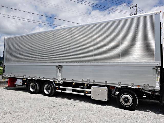 いすゞギガアルミウイング大型（10t）[写真06]