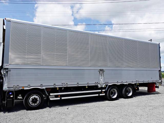 いすゞギガアルミウイング大型（10t）[写真09]