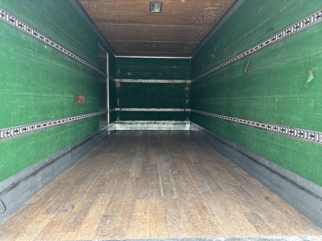 日野レンジャーパネルバン中型（4t）[写真09]