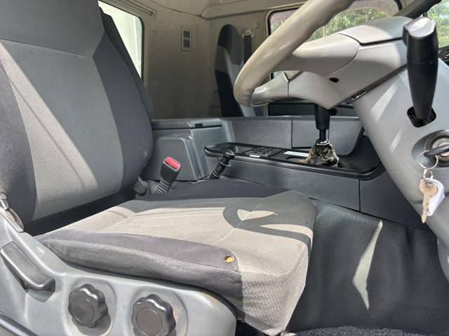 三菱ふそうスーパーグレートダンプ大型（10t）[写真25]