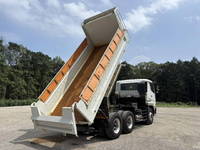 三菱ふそうスーパーグレートダンプ大型（10t）[写真02]