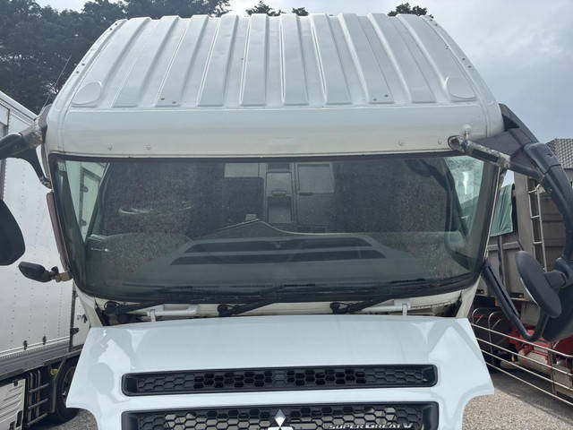 三菱ふそうスーパーグレートダンプ大型（10t）[写真32]