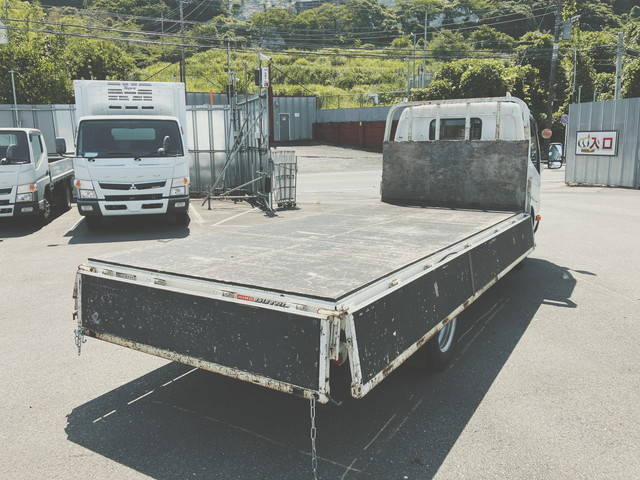 日野デュトロ平ボディ小型（2t・3t）[写真12]