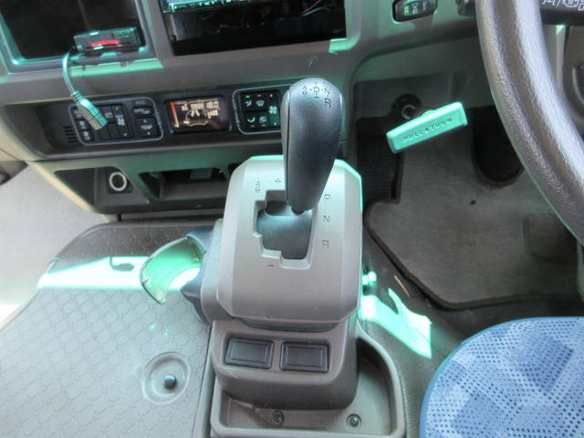 三菱ふそうローザマイクロバス[写真12]