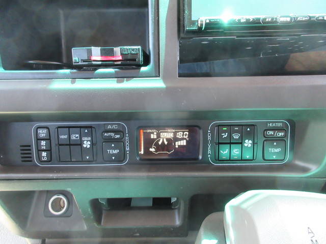 三菱ふそうローザマイクロバス[写真13]