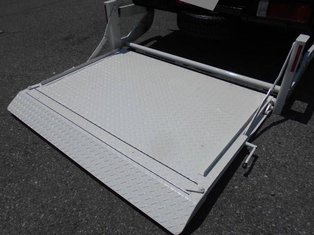 日野デュトロダブルキャブ（Wキャブ）小型（2t・3t）[写真11]