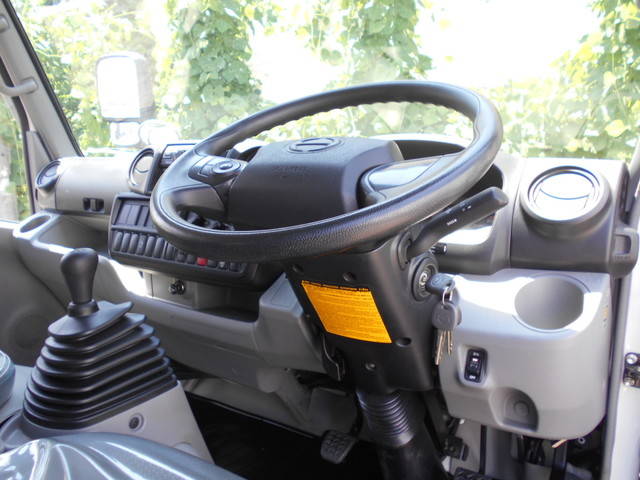 日野デュトロダブルキャブ（Wキャブ）小型（2t・3t）[写真27]