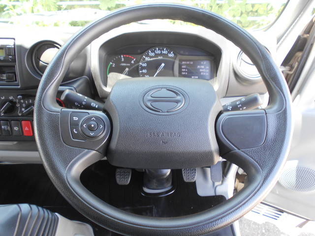 日野デュトロダブルキャブ（Wキャブ）小型（2t・3t）[写真29]