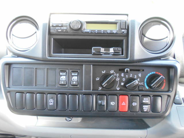 日野デュトロダブルキャブ（Wキャブ）小型（2t・3t）[写真31]