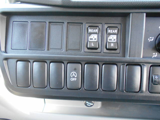 日野デュトロダブルキャブ（Wキャブ）小型（2t・3t）[写真33]