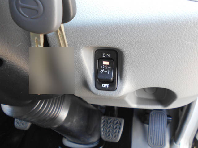 日野デュトロダブルキャブ（Wキャブ）小型（2t・3t）[写真36]