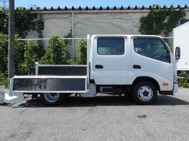 日野デュトロダブルキャブ（Wキャブ）小型（2t・3t）[写真07]