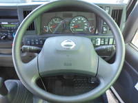 日産アトラス平ボディ小型（2t・3t）[写真29]