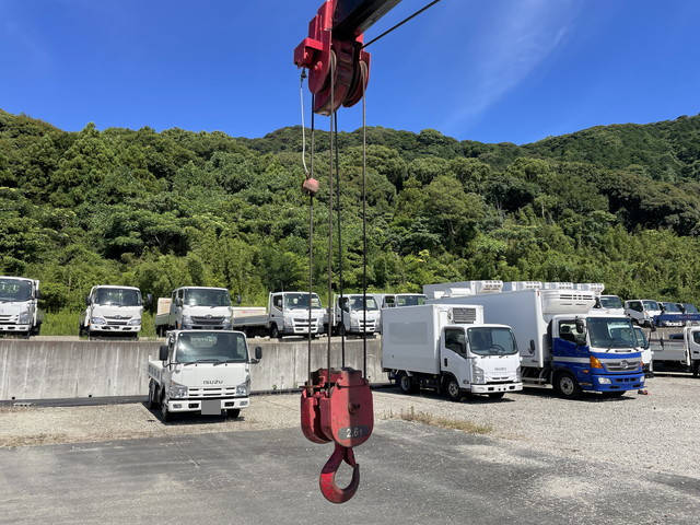 いすゞエルフクレーン3段小型（2t・3t）[写真17]