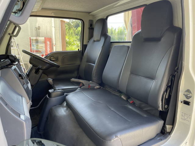 いすゞエルフクレーン3段小型（2t・3t）[写真33]