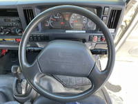 いすゞエルフクレーン3段小型（2t・3t）[写真37]