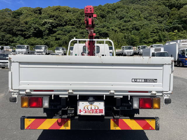 いすゞエルフクレーン3段小型（2t・3t）[写真09]