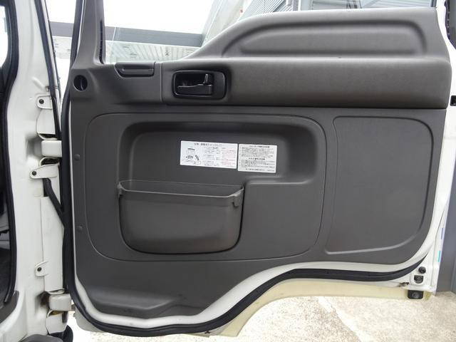 いすゞフォワードキャンピングカー中型（4t）[写真19]