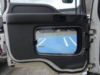 いすゞフォワードキャンピングカー中型（4t）[写真22]