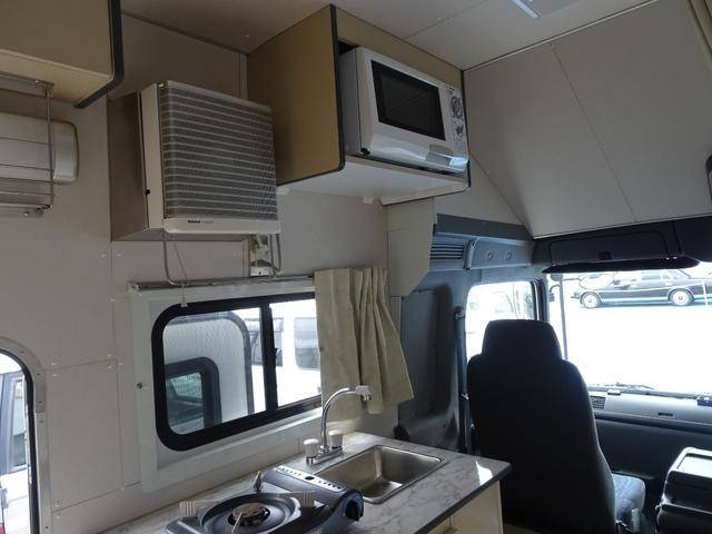 いすゞフォワードキャンピングカー中型（4t）[写真28]
