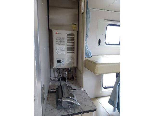 いすゞフォワードキャンピングカー中型（4t）[写真35]