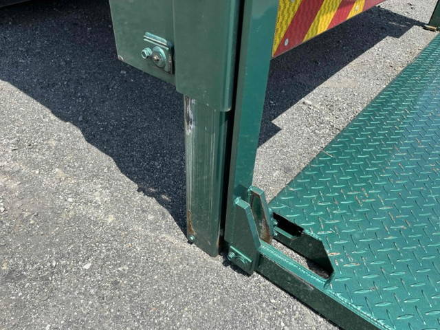 日野レンジャーアルミブロック中型（4t）[写真19]