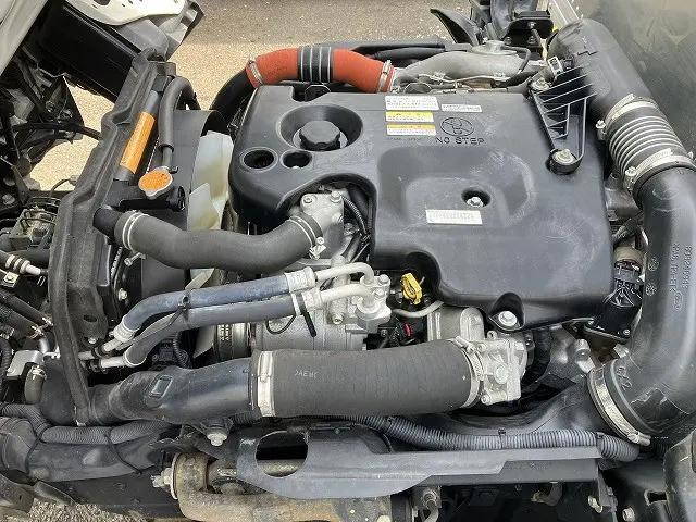 いすゞエルフアルミバン小型（2t・3t）[写真11]