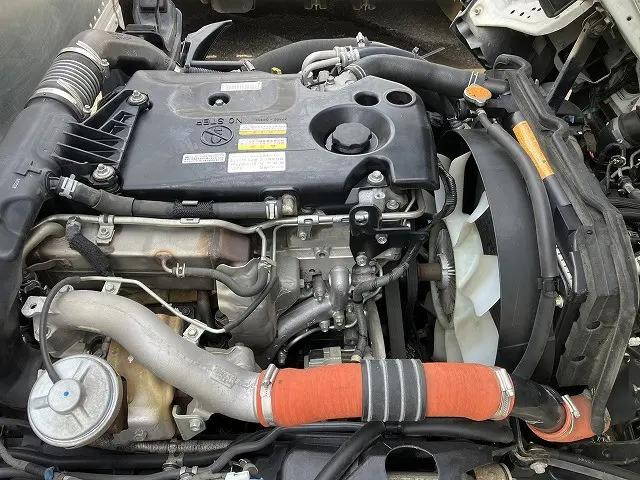 いすゞエルフアルミバン小型（2t・3t）[写真12]