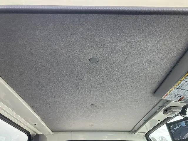 いすゞエルフアルミバン小型（2t・3t）[写真25]