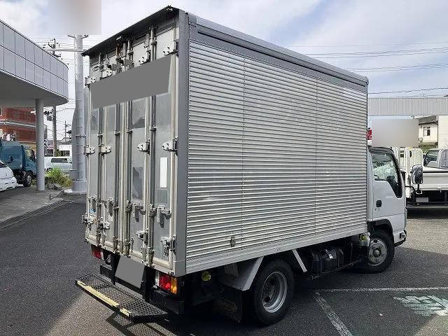 いすゞエルフアルミバン小型（2t・3t）[写真04]