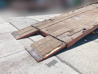 日野プロフィアセーフティクレーン4段大型（10t）[写真10]