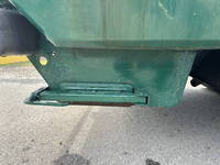 いすゞエルフパッカー車（塵芥車）小型（2t・3t）[写真17]