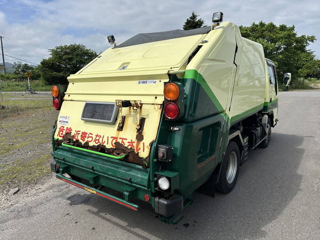 いすゞエルフパッカー車（塵芥車）小型（2t・3t）[写真02]