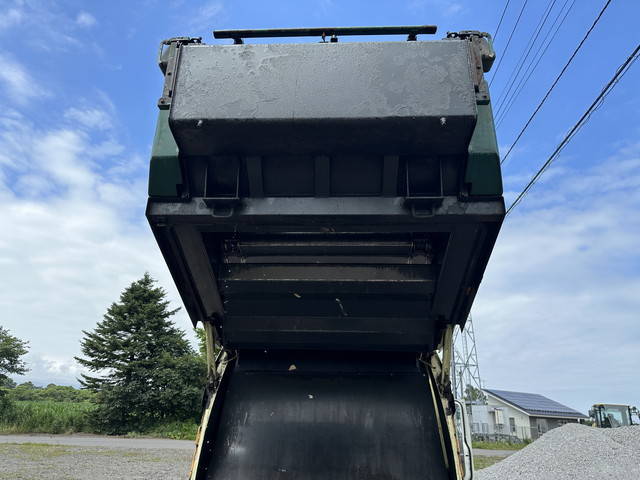 いすゞエルフパッカー車（塵芥車）小型（2t・3t）[写真22]