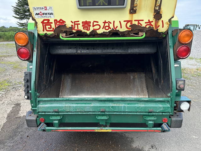 いすゞエルフパッカー車（塵芥車）小型（2t・3t）[写真32]
