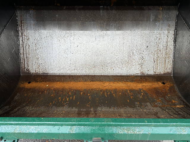 いすゞエルフパッカー車（塵芥車）小型（2t・3t）[写真33]