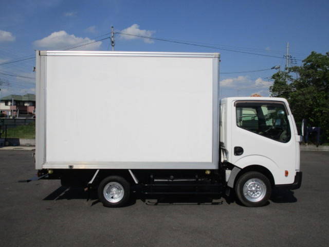 日産アトラスパネルバン小型（2t・3t）[写真05]