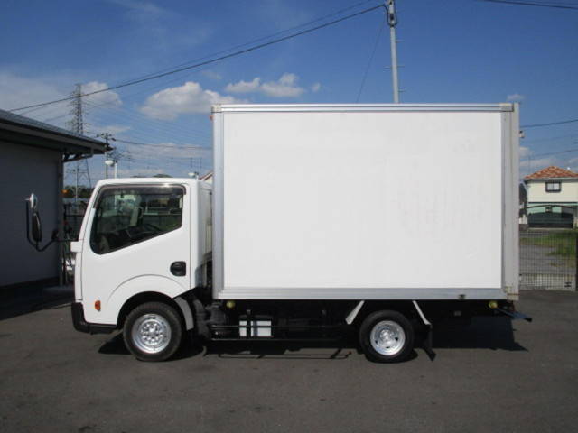 日産アトラスパネルバン小型（2t・3t）[写真06]