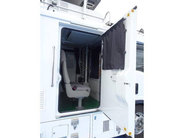 いすゞエルフその他の形状小型（2t・3t）[写真15]