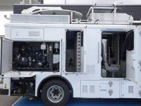 いすゞエルフその他の形状小型（2t・3t）[写真08]