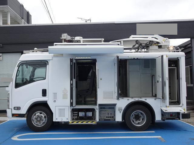 いすゞエルフその他の形状小型（2t・3t）[写真08]