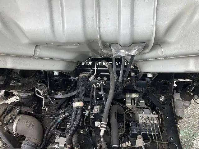 いすゞエルフボトルバン小型（2t・3t）[写真14]