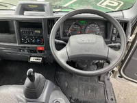 いすゞエルフボトルバン小型（2t・3t）[写真20]